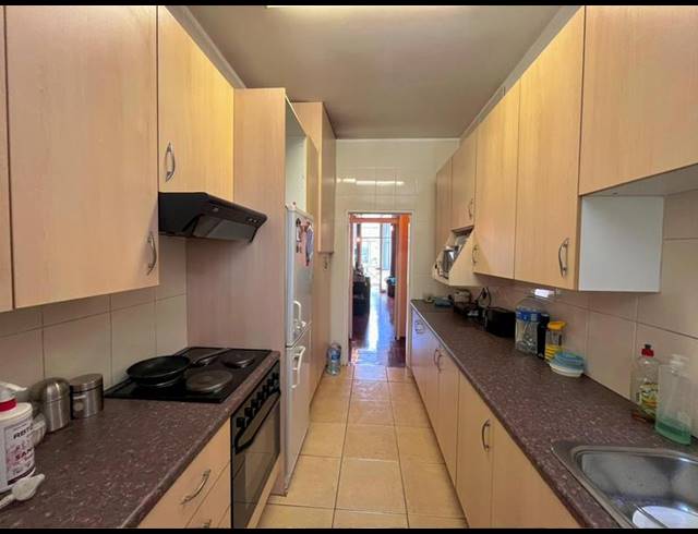 2 BEDROOM APARTMENT FOR SALE IN PARKTOWN
